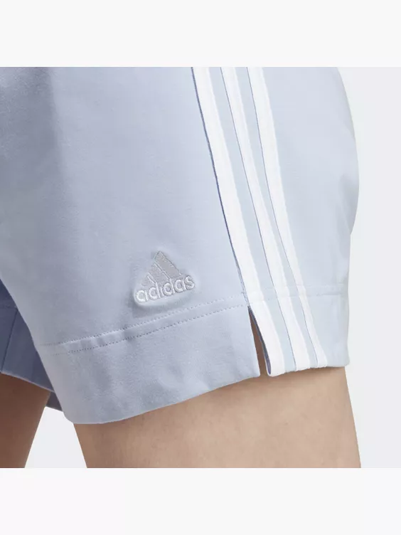 Adidas Essentials Slim 3-Streifen Shorts 4 Adidas Essentials Slim 3-Streifen Shorts – Bild 2